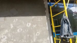 Грунтовочный слой клея Ceresit CT 190 по минераловатной плите, выявляем неоднородности минваты