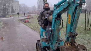 Коп миниэксковатором . Доделали заказ .