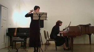 К.Дебюсси " Лунный свет" исполняют Нина Васильева (флейта) Оксана Одинцова (фортепиано)