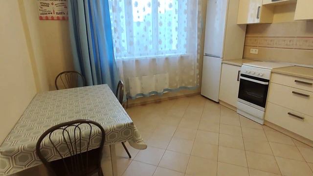 Сдается квартира в новом доме улица Державина, д. 92. В квартире есть все необходимое для проживани смотреть онлайн