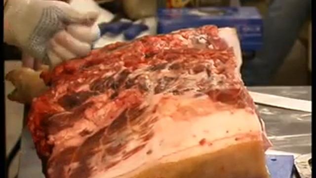 ? Как разделать свиную полутушу - сортовой разруб туши свиньи / мастер-класс Ивана Шишкина смотреть онлайн