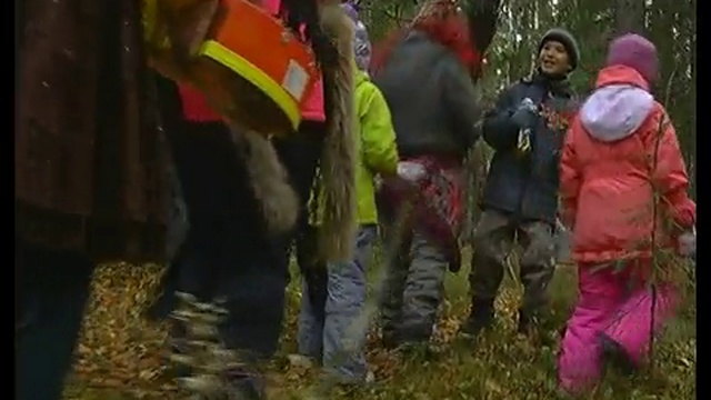 Детский мир (прощание с осенью) 12--00--от 10.10.2014_1_1 смотреть онлайн