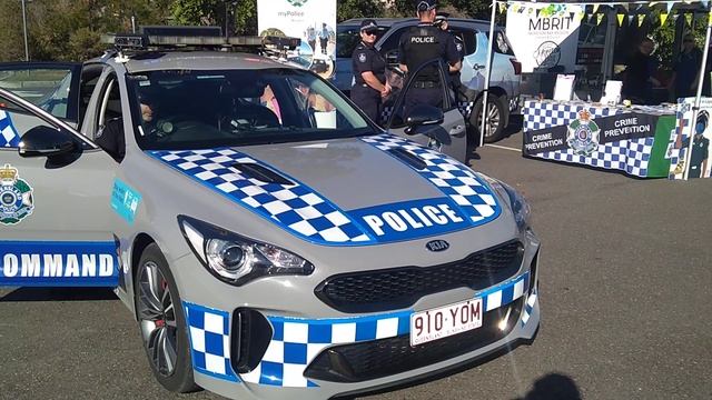 Qld police Kia stinger lighting and siren demo смотреть онлайн