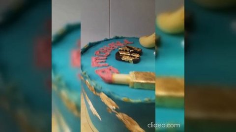 Торт "Медовик с брусникой"