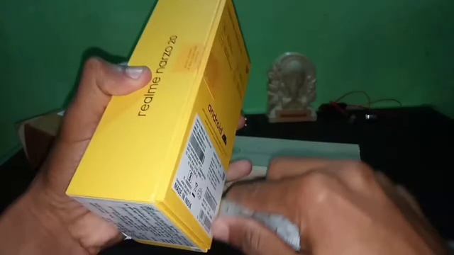Realme Narzo 20 Unboxing and First Impressions MTK Helio G85? 48MP Triple? 6000mAh? & more. смотреть онлайн