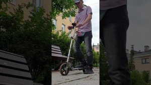 Электрический самокат из гироскутера. Electric bike, scooter from a hoverboard.
