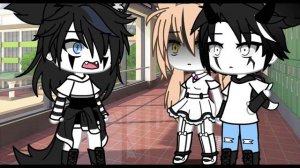 меме "я заливаю глаза керосином"