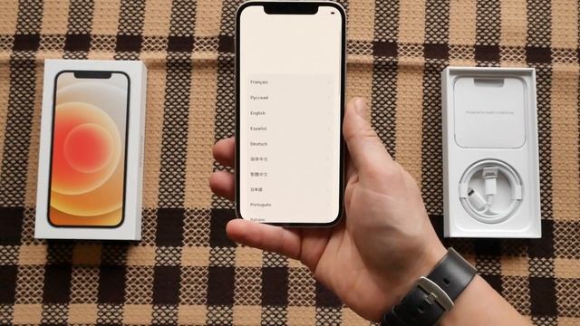 Это НЕ Белый Айфон 12! Мой первый краткий обзор смотреть онлайн