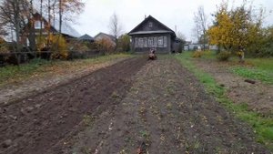 Пробуем переделанный плуг ПЦ -1-18 на мотоблоке Салют.  Смотрим, что из этого вышло!