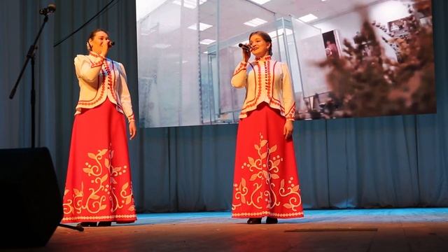 Вокальный дуэт "Зазноба"-" Оренбургский пуховый платок" (муз. Г. Пономаренко,сл. В.Боков) смотреть онлайн