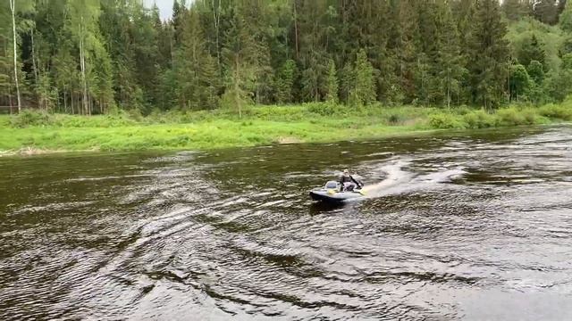 Рыболовный каяк Ондатра 360. Мотор Suzuki 2.5 df. Гидрокрыло на моторе. смотреть онлайн