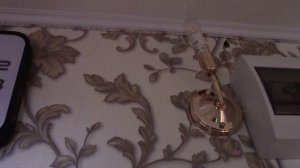 Микроволновый датчик движения . Сигнализация наличия человека в общем коридоре .