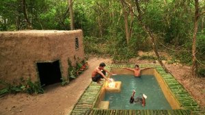 Строительство самого красивого дома под землей и вокруг бассейна