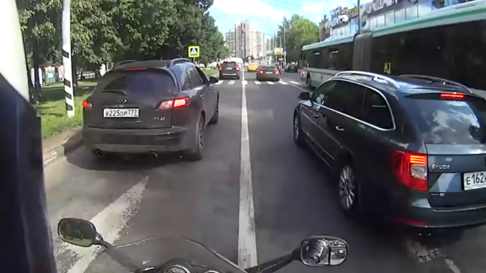 Нехороший поступок мотоциклиста