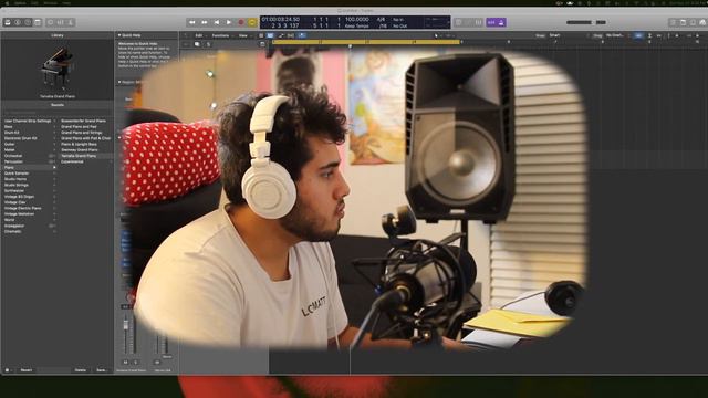 FENDER UKULELE BEAT?! | Logic Pro X смотреть онлайн