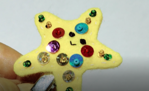 Украшение из фетра для маленьких принцесс! Мастер класс. Заколочка Морская звезда !