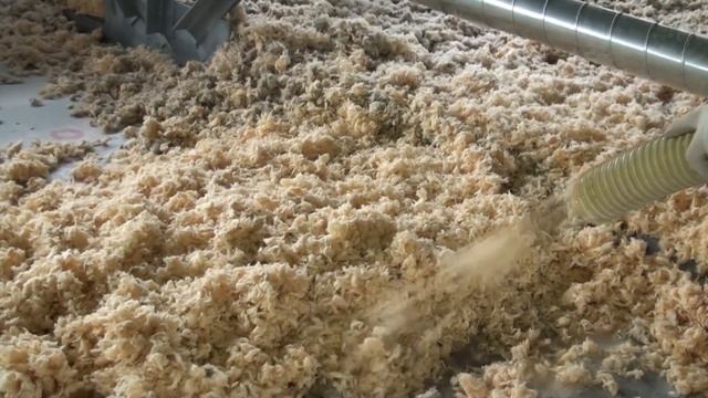 Утепление чердачного перекрытия задувной минватой Изовер КВ-050 в автосервисе смотреть онлайн