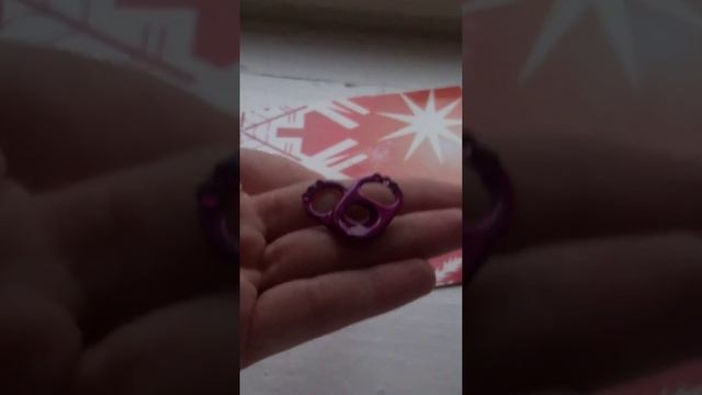 Парные подвесочки сердечки /из крышек от жестяной банки смотреть онлайн