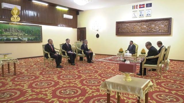 О вручении верительных грамот Председателю Сената Королевства Камбоджа смотреть онлайн