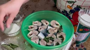 СКУМБРИЯ СОЛЕНАЯ! Быстрый способ засолки СКУМБРИИ! Вкусно !