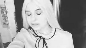 Полина Богатырёва читает стих Есенина ты меня не любишь не жалеешь