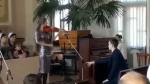 Надо мною лист кружиться соло на скрипке ЕХБ