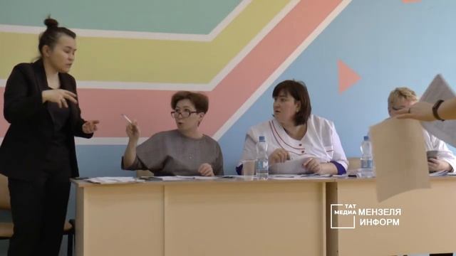 В Мензелинске по компетенции Поварское дело прошел сетевой этап Детского Чемпионата Юный Мастер-202 смотреть онлайн