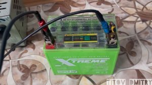 Заряжаем мотоциклетный аккумулятор