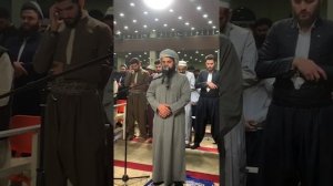 Раад аль-курди, прекрасно читает коран.