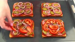 САМЫЙ ВКУСНЫЙ ЗАВТРАК ЗА 10 МИНУТ. Горячие пицца-бутерброды.