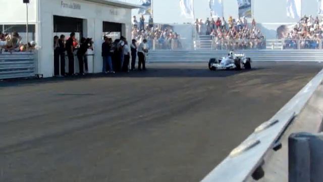 formula one sauber bmw burnout