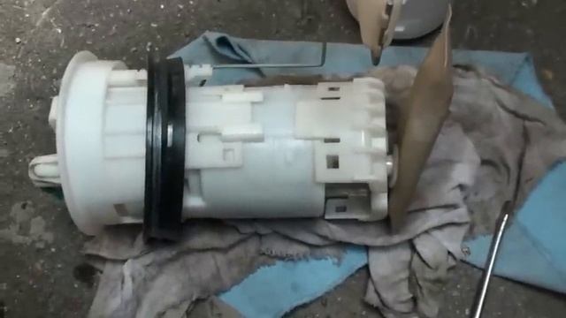 Замена топливного насоса и фильтра, на Nissan X-Trail T30