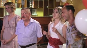 Прикольный конкурс на свадьбе с гостями