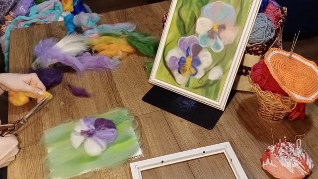 Видео урок кружка рукоделия «Весёлый лоскуток» . Картина из шерсти "Анютины глазки" смотреть онлайн