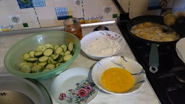 Кабачки в кляре от свекруньки / ВКУСНЯШКИ ОТ ТАНЮШКИ / ГОТОВИМ только так / смотреть онлайн