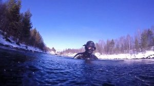 Простоя нырялка. Река Нива. Полярные Зори
