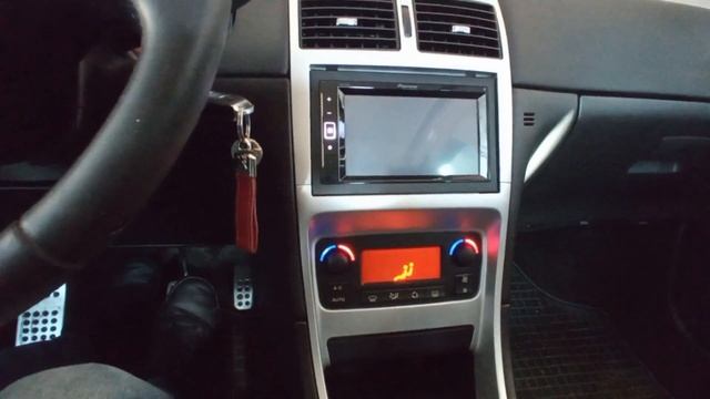 Peugeot 307 2002-2008 Pioneer DMH-A240BT Waze, YouTube & Ground Zero Titanium Sound смотреть онлайн