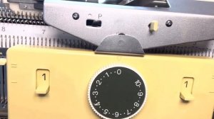 Как связать резинку 2 на 2 на вязальной машине Silver Reed/Singer