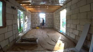 Сарай для бройлеров. Бетонирую пол. Из города в деревню.Деревенские будни.