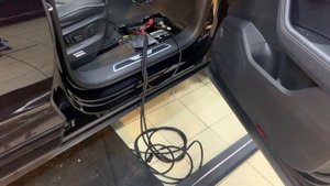 Touareg 3 CR - выезжающие пороги