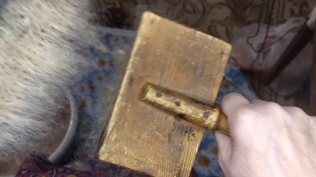 ПРЯДЕНИЕ шерсти. Часть 1. Расчёсывание.