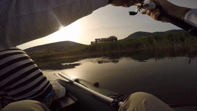 Ловля Щуки в Крыму(Озеро у горы Гасфорта) Часть 2я смотреть онлайн