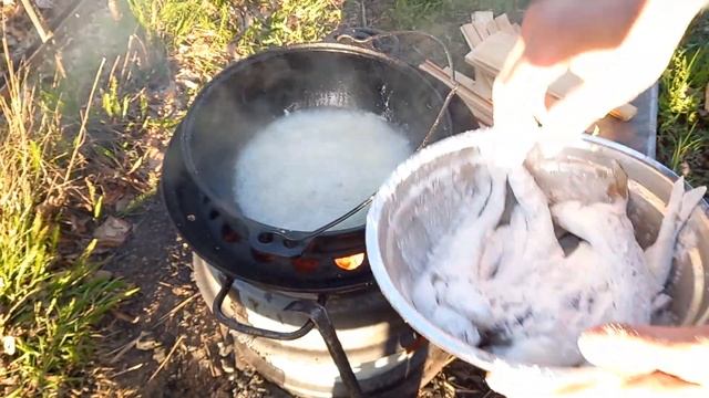 ЖАРИМ РЫБУ В КАЗАНЕ смотреть онлайн