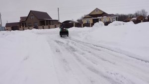 МИНИТРАКТОР,  ТЕСТИМ ПЕРЕДНЮЮ НАВЕСКУ С КОВШОМ, ЧИСТКА СНЕГА