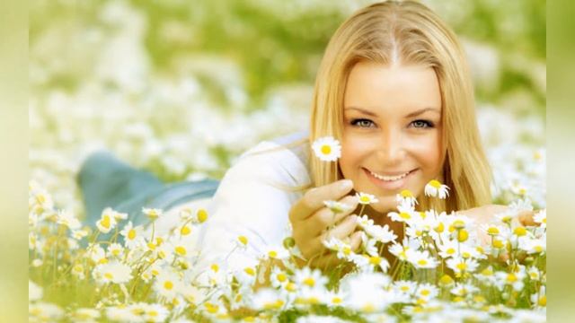 А ромашки глядят в неба высь... смотреть онлайн