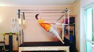 Pelvic Press. Trapeze-Table. Pilates.