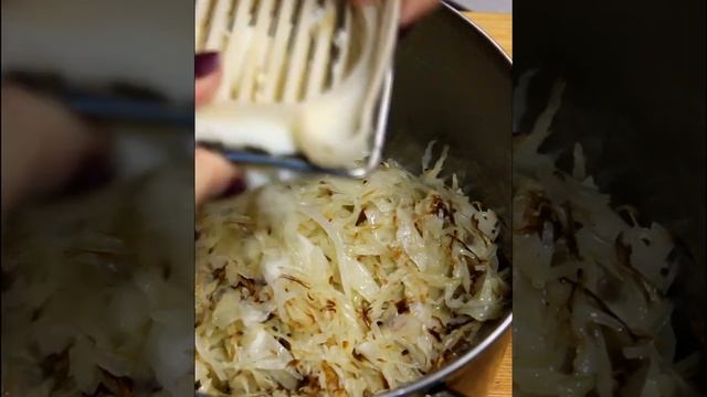 Как приготовить пирожки и не запачкать руки. Ленивые пирожки с капустой и яйцами. Вкуснятина!
