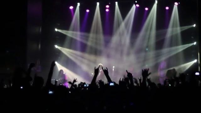 Группа Skillet - Last night, ГлавCLUB, СПб, 2011 смотреть онлайн