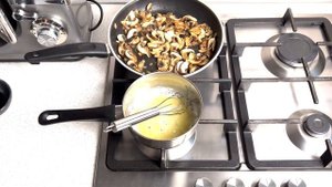 КАК ПРИГОТОВИТЬ ЖУЛЬЕН С ГРИБАМИ И СЫРОМ В ДУХОВКЕ? Со сливочным соусом бешамель, без курицы, вкусн