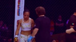 Saray Orozco y Dianiss Starling ya se vieron las caras. 𝐂𝐚𝐦𝐩𝐞𝐨𝐧𝐚 𝐝𝐞 𝐏𝐞𝐬𝐨 𝐏𝐚𝐣𝐚 𝐝𝐞 𝐋𝐔𝐗 𝐅𝐢𝐠𝐡𝐭 𝐋𝐞𝐚𝐠𝐮𝐞